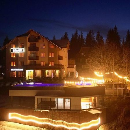 Rich Oak - Готель З Відкритим Панорамний Басейном Iablunîțea Exterior foto